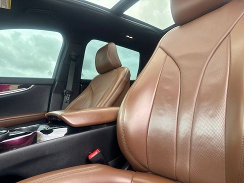 Used 2022 Lincoln Nautilus Reserve w/ Luxury Package FWD image 40