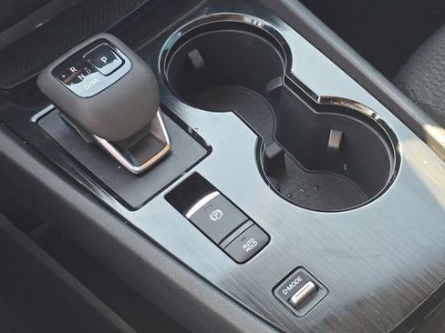 Certified 2026 Nissan Rogue SV FWD image 26