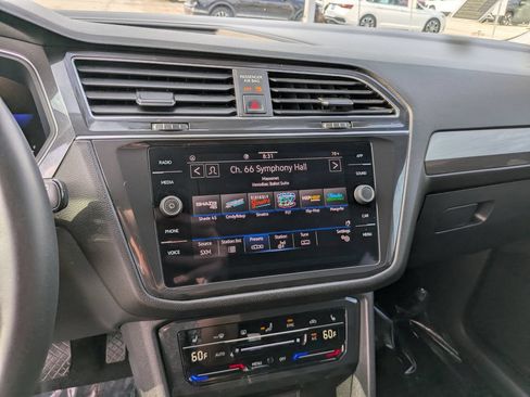 Used 2023 Volkswagen Tiguan SE FWD image 20
