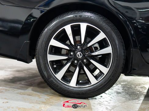 Used 2018 Nissan Altima 2.5 SL w/ 2.5 SL Technology Package image 11