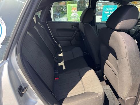 Used 2011 Ford Focus SE w/ 201A Rapid Spec Order Code FWD image 15