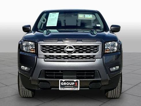 Certified 2025 Nissan Frontier SV w/ SV Convenience Package RWD image 4