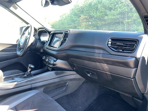 Used 2022 Dodge Durango GT image 24