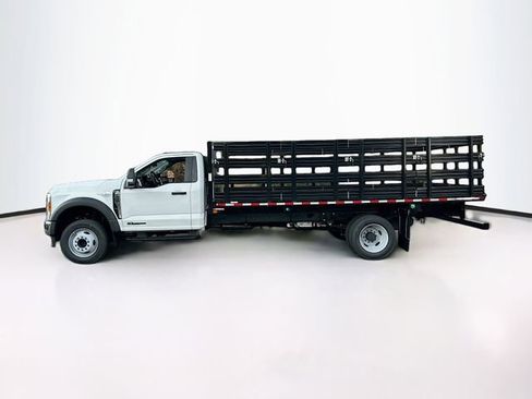 New 2025 Ford F550 2WD Regular Cab Super Duty image 3
