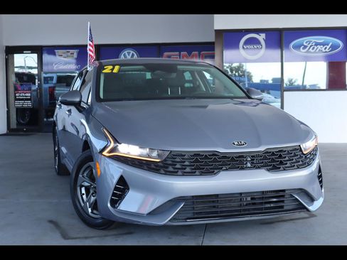 Used 2021 Kia K5 LXS image 1