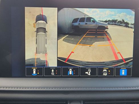Used 2023 Chevrolet Tahoe LT w/ LT Signature Package AWD/4WD image 14