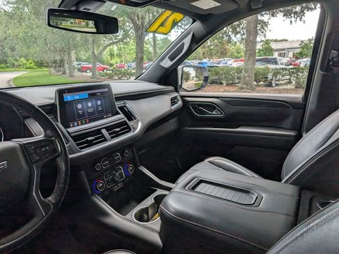 Used 2021 Chevrolet Tahoe RST w/ Luxury Package AWD/4WD image 17
