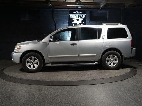 Used 2004 Nissan Armada LE w/ (DVD) Technology Pkg (LE) AWD/4WD image 2