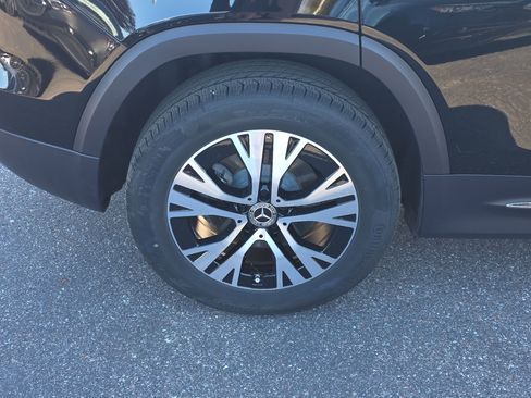 Certified 2026 Mercedes-Benz GLB 250 GLB 250 image 6