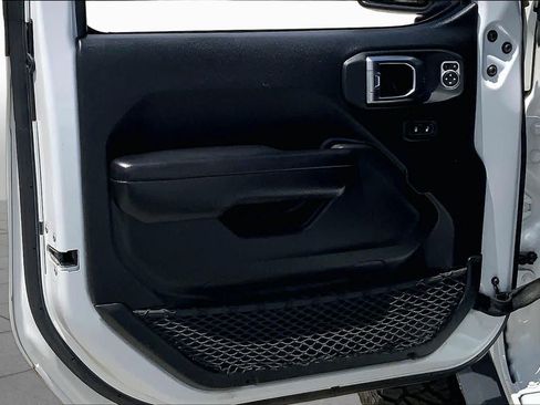 Used 2021 Jeep Gladiator Mojave AWD/4WD image 22