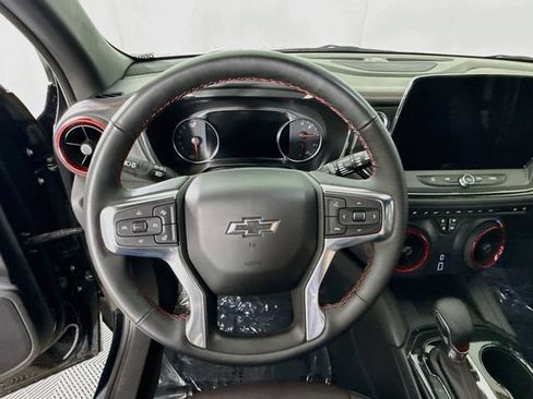Used 2025 Chevrolet Blazer RS w/ Driver Confidence II Package AWD/4WD image 12