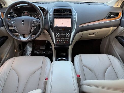 Used 2019 Lincoln MKC Select w/ Select Plus Package FWD image 14