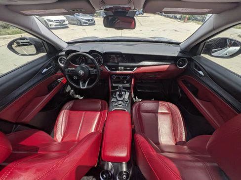 Used 2021 Alfa Romeo Stelvio Sprint w/ Nero Edizione RWD image 9