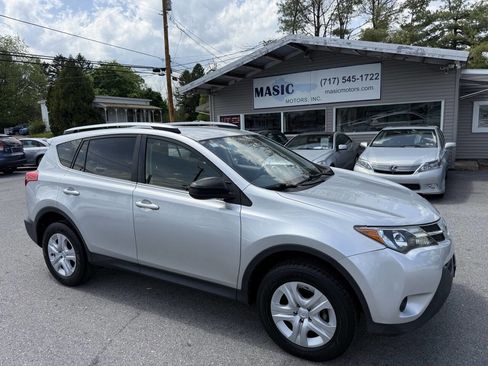 Used 2015 Toyota RAV4 LE FWD image 27