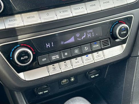 Used 2018 Hyundai Sonata SE image 15