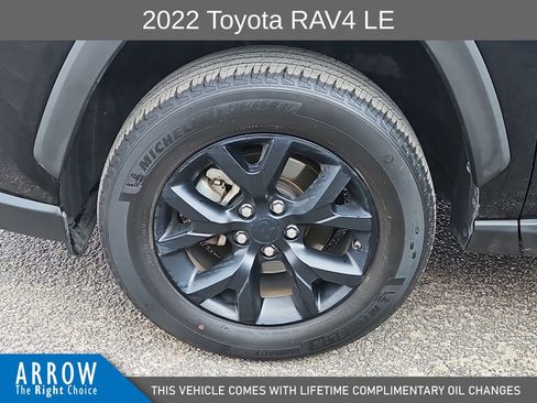 Used 2022 Toyota RAV4 LE image 17