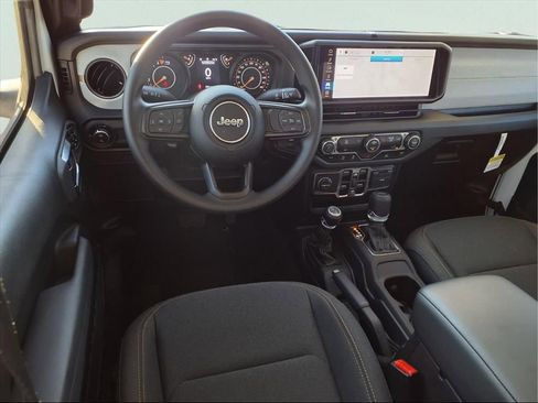 New 2025 Jeep Gladiator Sport image 10