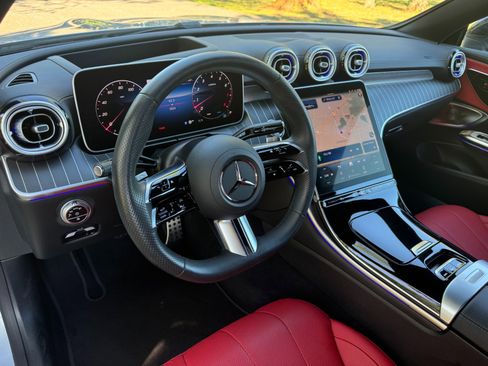 Used 2024 Mercedes-Benz CLE 450 4MATIC Cabriolet image 30