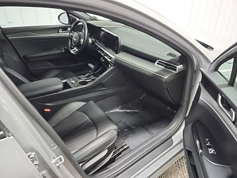 Used 2024 Kia K5 GT-Line w/ GT-Line Premium Package image 15