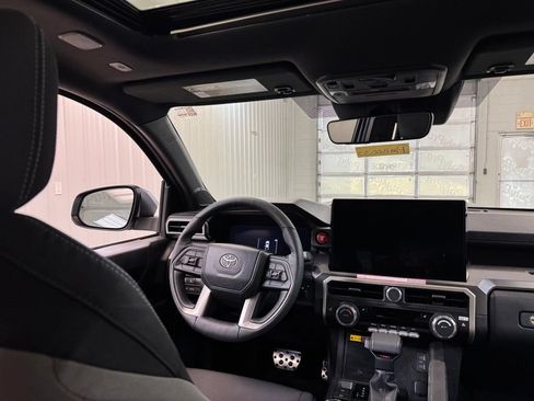 Used 2024 Toyota Tacoma TRD Sport w/ TRD Sport Upgrade Package AWD/4WD image 25