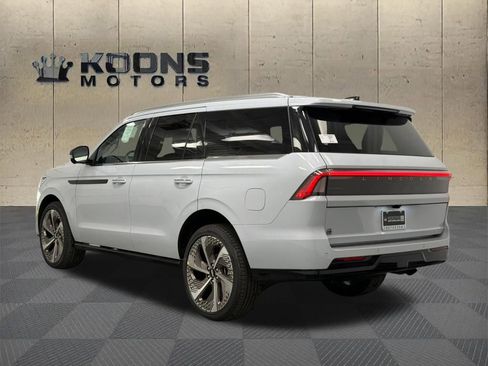 New 2026 Lincoln Navigator Black Label image 6