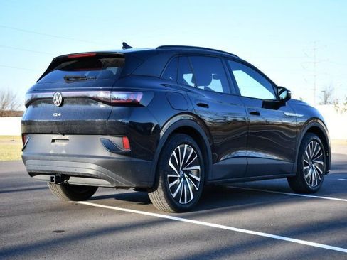 Used 2024 Volkswagen ID.4 S image 7