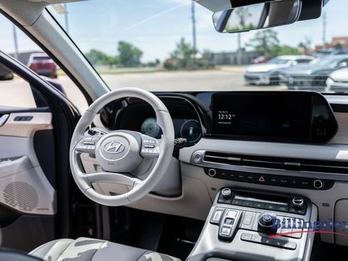 Used 2023 Hyundai Palisade Limited FWD image 15