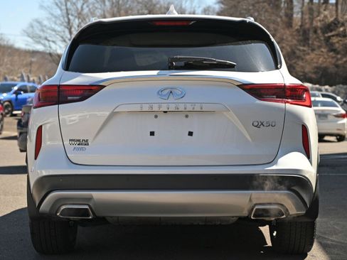 Used 2023 INFINITI QX50 Sensory image 6