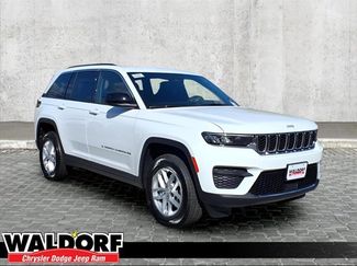 New 2025 Jeep Grand Cherokee Laredo X w/ Luxury Tech Group I video 1