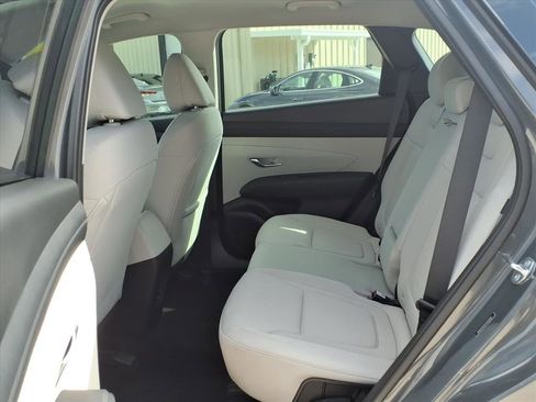 New 2026 Hyundai Tucson SE image 16