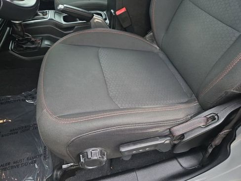 Used 2018 Jeep Wrangler Unlimited Rubicon w/ Safety Group image 26