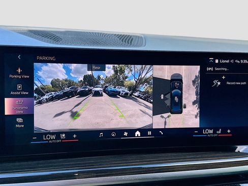 Used 2025 BMW X6 xDrive40i w/ Climate Comfort Package image 15