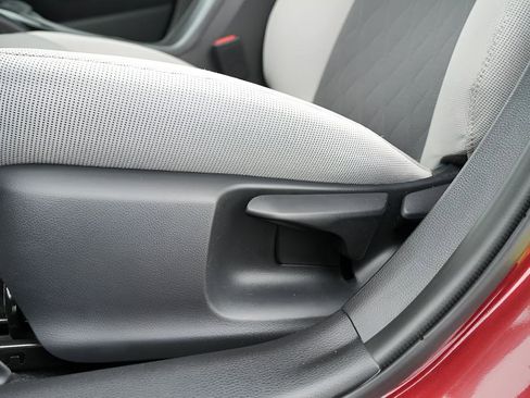 Used 2026 Toyota Corolla LE FWD image 22