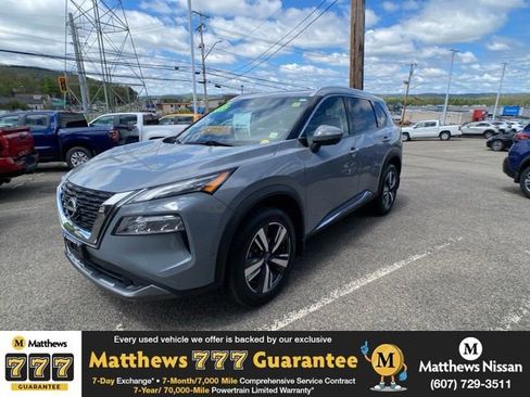 Certified 2022 Nissan Rogue SL w/ SL Premium Package AWD/4WD image 1