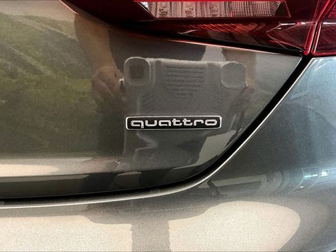 Used 2023 Audi A5 2.0T Prestige image 9