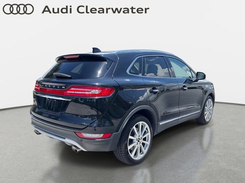 Used 2019 Lincoln MKC Reserve FWD image 4