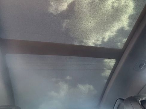 Used 2018 Porsche Macan Sport Edition image 14