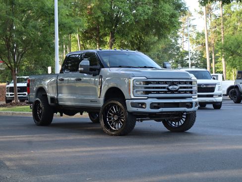 Used 2024 Ford F350 Lariat w/ Lariat Ultimate Package AWD/4WD image 2