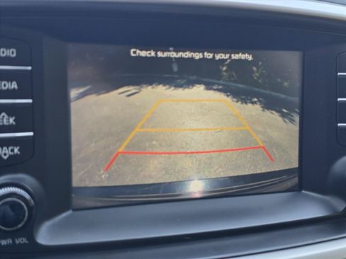 Used 2020 Kia Sorento FWD V6 image 18