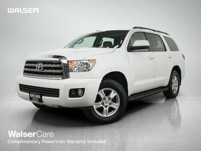 Used 2017 Toyota Sequoia SR5 w/ Premium Package