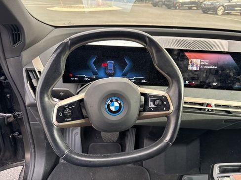 Used 2023 BMW iX xDrive50 w/ Premium Package AWD/4WD image 13