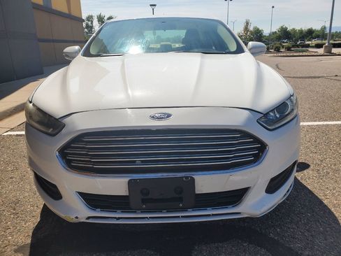 Used 2016 Ford Fusion SE image 4