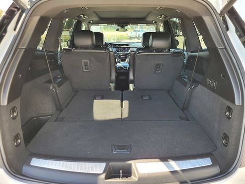 Certified 2024 Cadillac XT6 Premium Luxury FWD image 10