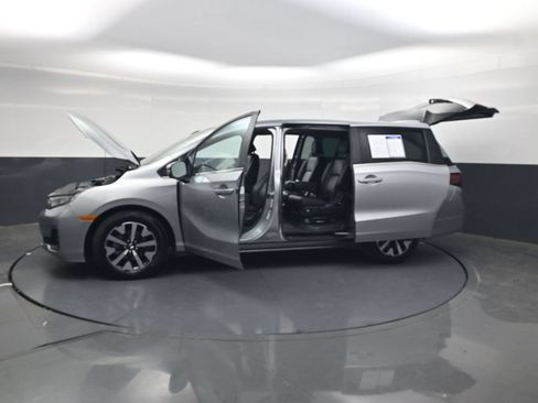 Used 2025 Honda Odyssey EX-L image 42