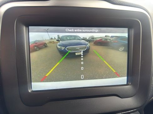 Used 2020 Jeep Renegade Latitude image 23