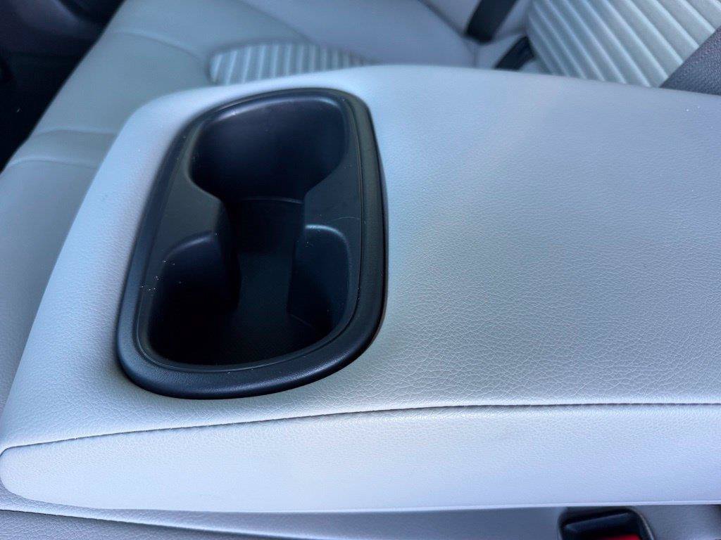Used 2024 Toyota Camry SE FWD image 14
