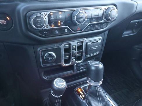 Used 2022 Jeep Wrangler Unlimited Sahara w/ LED Lighting Group image 11