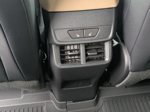 New 2026 Chevrolet Equinox ACTIV w/ Convenience Package III AWD/4WD image 27