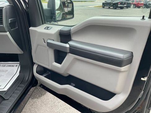 Used 2017 Ford F150 XLT w/ Trailer Tow Package image 26