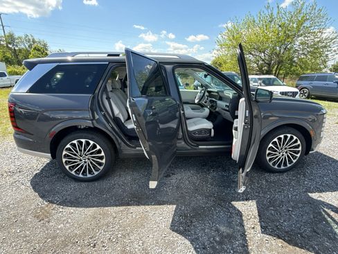 New 2026 Hyundai Palisade Calligraphy FWD image 24